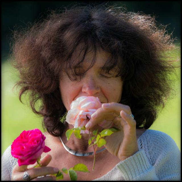 Hautes-Alpes (05), Vallée du Champsaur, Chaillol, Le Jardins des Hautes Terres, Visites au printemps et à l'été d'un jardin d'altitude et fabrication, vente de confitures artisanales réalisées par Anne Robichon // Hautes-Alpes (05), Valley Champsaur, Chaillol, Le Jardins des Hautes Terres, visits in the spring and summer garden altitude and manufacturing, selling homemade jams made by Anne Robichon