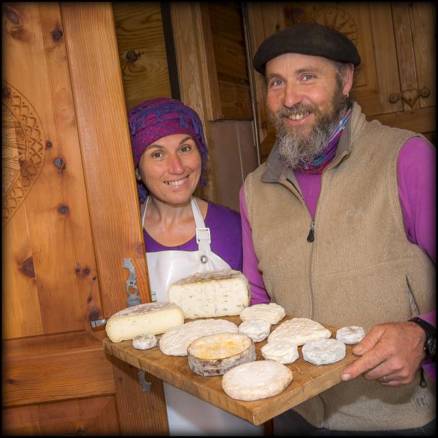 Hautes-Alpes (05), Vallée du Champsaur, Saint-Bonnet-en-Champsaur, L'Aulagnier, Ferme de Coste Joffre, Fromages fermiers au lait cru, vache et chèvre, Marie-Ange Eyraud et Axel Quéméré  // Hautes-Alpes (05), Champsaur valley, Saint-Bonnet-en-Champsaur, The Aulagnier, Farm Coste Joffre, farmhouse cheeses from raw milk, cow and goat, Marie-Ange Eyraud and Axel Quéméré