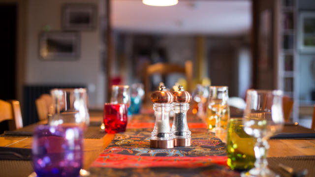 Table dressée à l'auberge des Ecrins