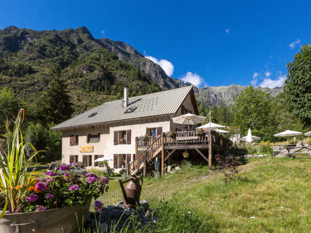 Hautes-Alpes (05), Vallée du Champsaur, La Motte-en-Champsaur, Molines-en-Champsaur, Auberge Gaillard, gîte et restaurant  //  Hautes-Alpes (05), Champsaur Valley, La Motte-en-Champsaur, Molines-en-Champsaur village, Auberge Gaillard, lodging and restaurant