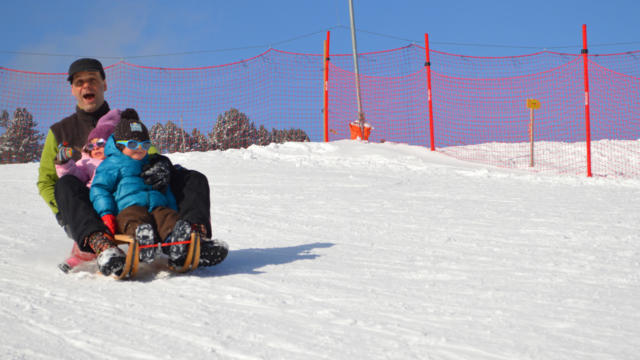 Journée luge à la station de Laye