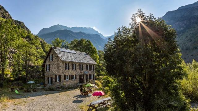 Hautes-Alpes, 05, Parc national des Ecrins, Vallée du Valgaudemar, Refuge du Clot ( Xavier Blanc, CAF ),  altitude 1397m  //  Hautes-Alpes, 05, Ecrins national park, Valgaudemar valley, Refuge du Clot (Xavier Blanc), altitude 1397m