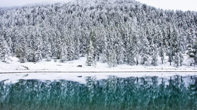 Lac du Champsaur sous la neige