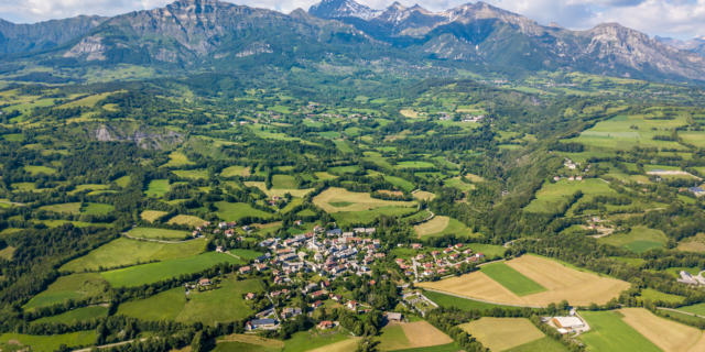 Saint julien en Champsaur et son bocage