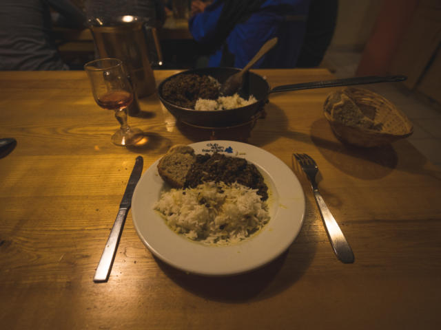 Repas du soir en refuge dans le Valgaudemar