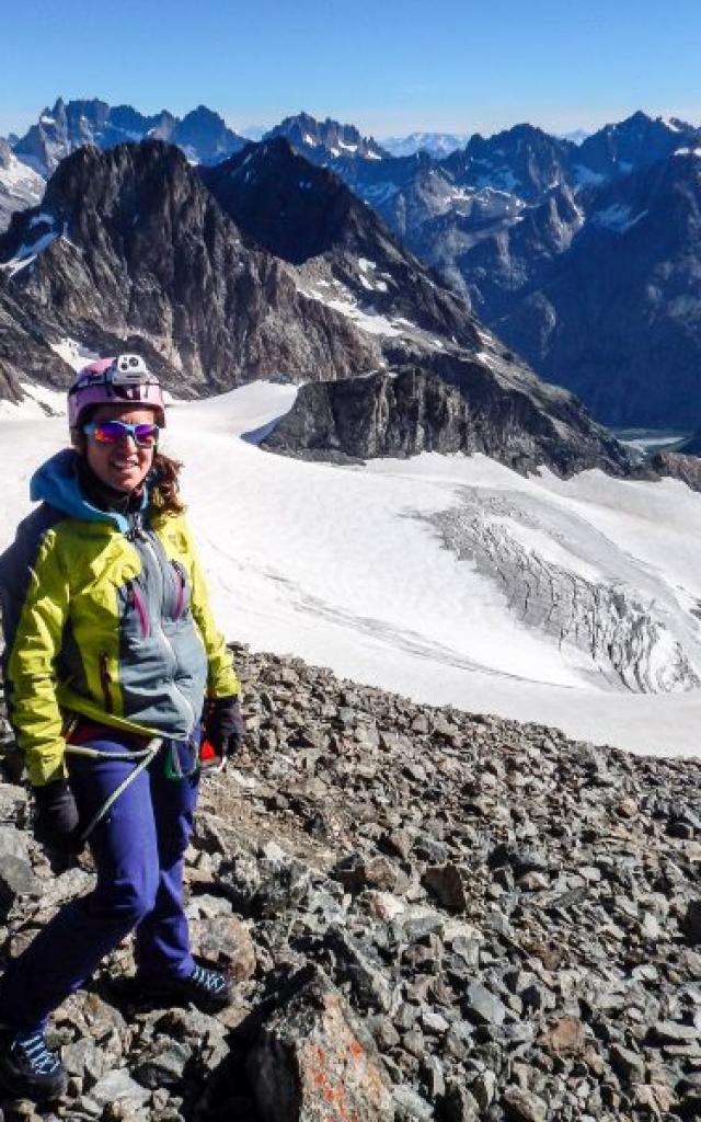 Alpinisme au sommet des Rouies dans le Valgaudemara