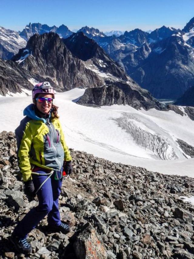 Alpinisme au sommet des Rouies dans le Valgaudemar