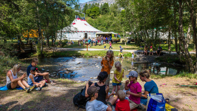 Hautes-Alpes (05), Saint-Jean-Saint-Nicolas, Pont-du-Fossé, Vallées Champsaur et Valgaudemar, Festival L'Echo des mots, un festival autour du conte // Hautes-Alpes (05), Saint-Jean-Saint-Nicolas, Pont-du-Fosse, valleys Champsaur and Valgaudemar, Festival Echo words, a festival around the tale