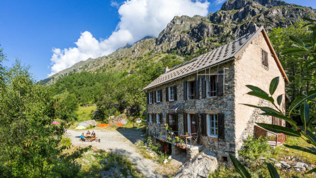 Hautes-Alpes, 05, Parc national des Ecrins, Vallée du Valgaudemar, Refuge du Clot ( Xavier Blanc, CAF ),  altitude 1397m  //  Hautes-Alpes, 05, Ecrins national park, Valgaudemar valley, Refuge du Clot (Xavier Blanc), altitude 1397m