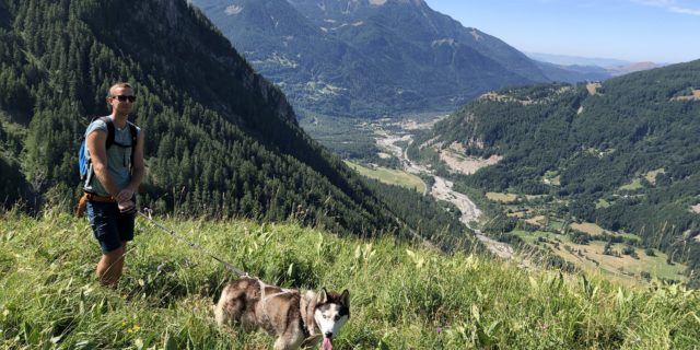 Randonnée aux Rochas avec son chien