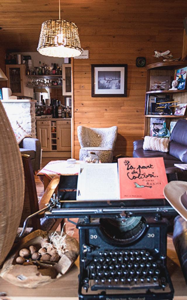 Salon dans la maison d'hôte de la coustille