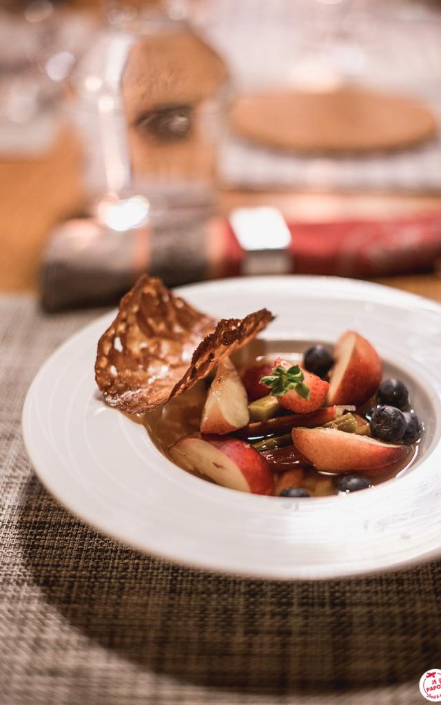 Dessert à la table d'hôtes de la Coustille à Saint Léger les Mélèzes