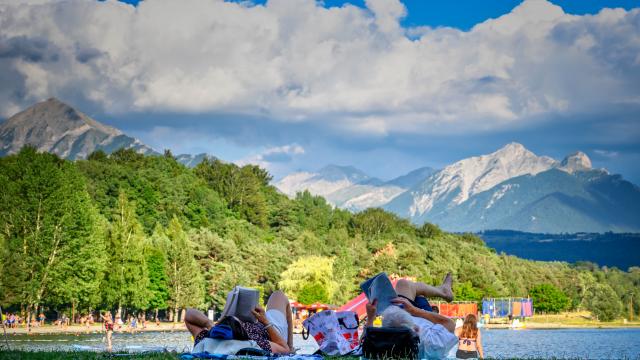 Farniente au plan d'eau du Champsaur