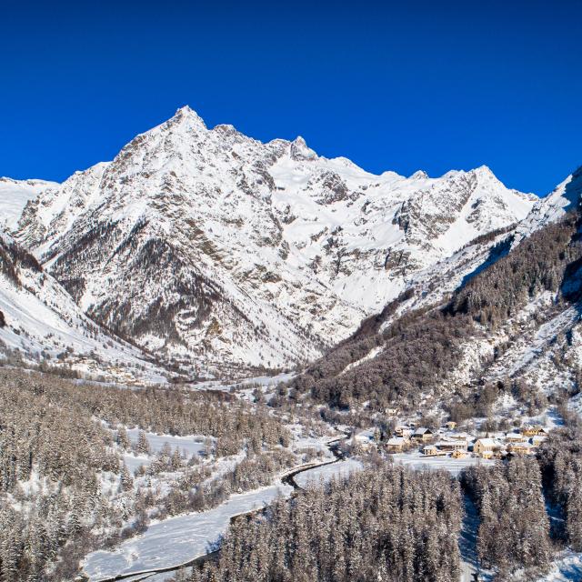 Vallée de Champoléon pendant l'hiver