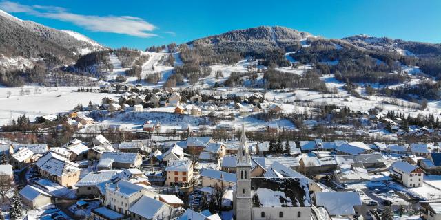 Vue Ancelle hiver en drône