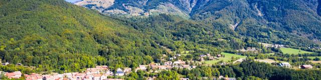 Saint Firmin en Valgaudemar vu du ciel