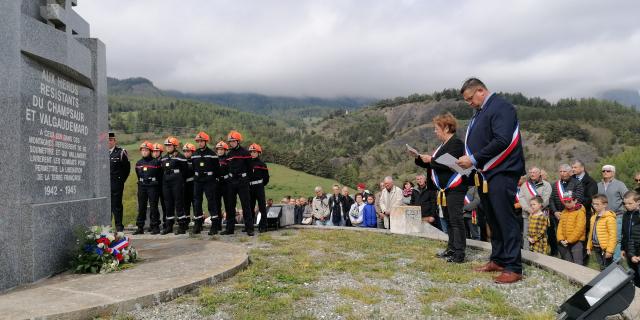 Cérémonie du 8 mai à Laye