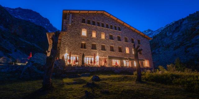 Refuge du Gioberney de nuit