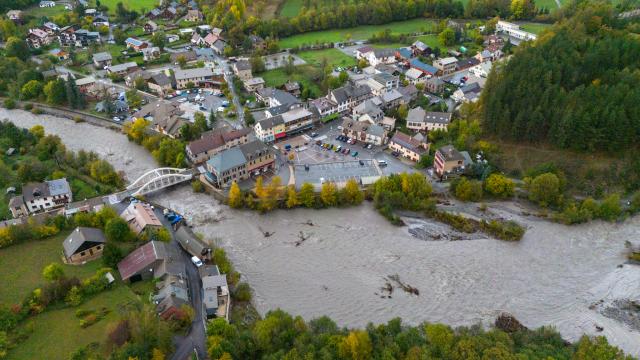 Crue du Drac à Pont du Fossé