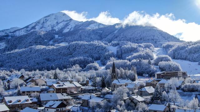 Vue hiver Saint Léger Les Mélèzes